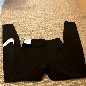 NWT Nike leggings, Women’s size XS